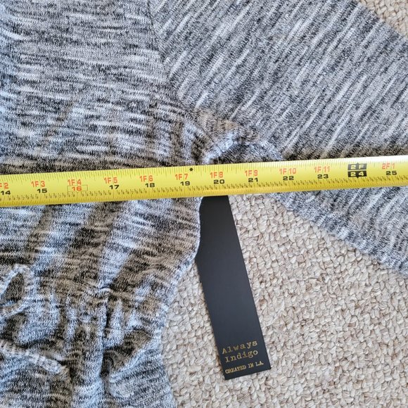 NWT Always Indigo Women’s Gray Cardigan/Robe Size M - Picture 8 of 11